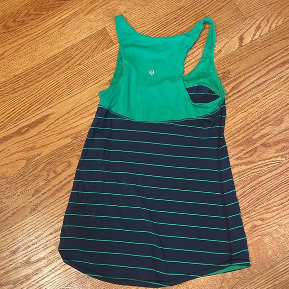 Lululemon Asana Jacket and Tank - Picture 3 of 13